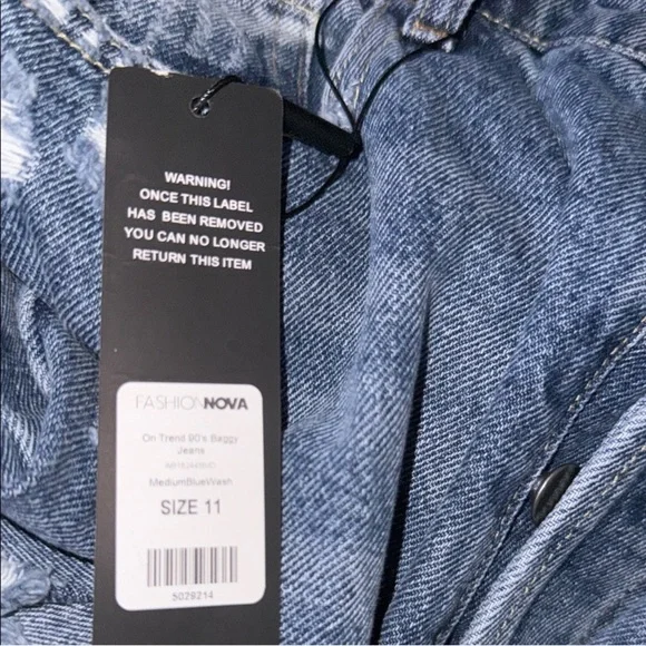 Fashion Nova Jeans - Picture 6 of 8